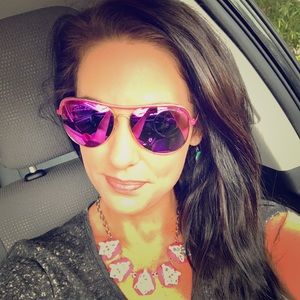 Meet your Posher, Brooke